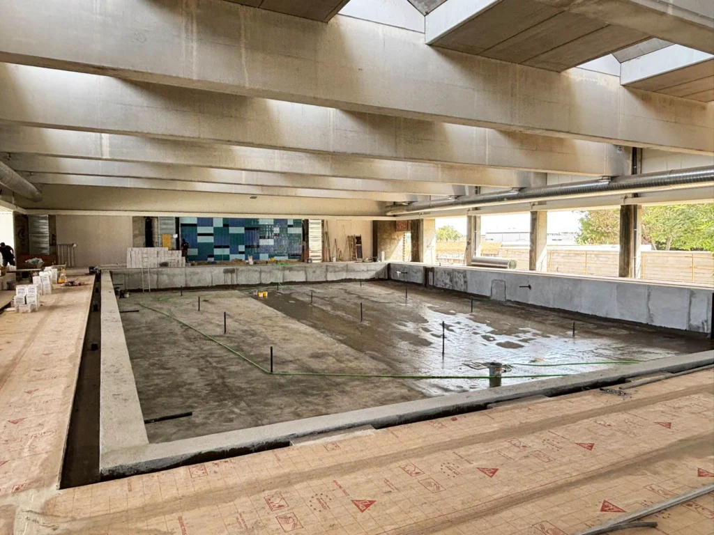 Piscina del centro deportivo de Guillena. Proyecto de Vivendio Grupo Aconser